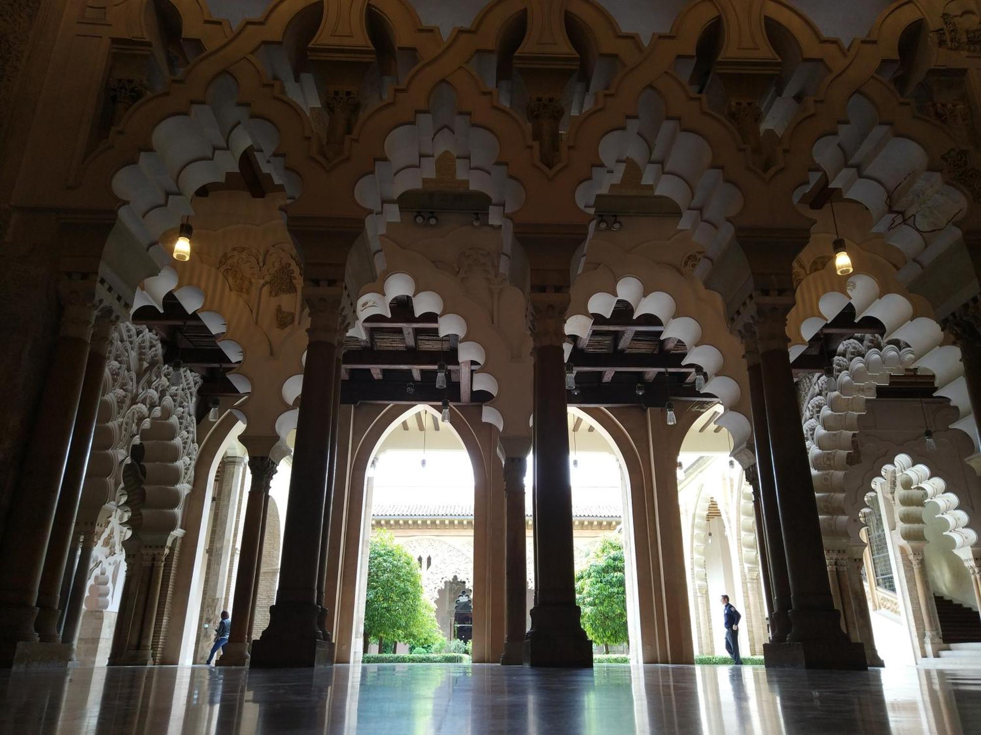 Mirador Del Portillo Zaragoza Eksteriør billede